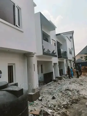 2bdrm Block of Flats in Ceedarwood Estate, Port-Harcourt for rent