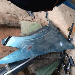Fender Honda Crostour 2008