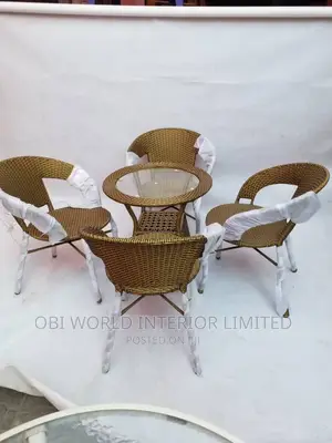 Outdoor Rattan Dining Table Set by 4 Chairs