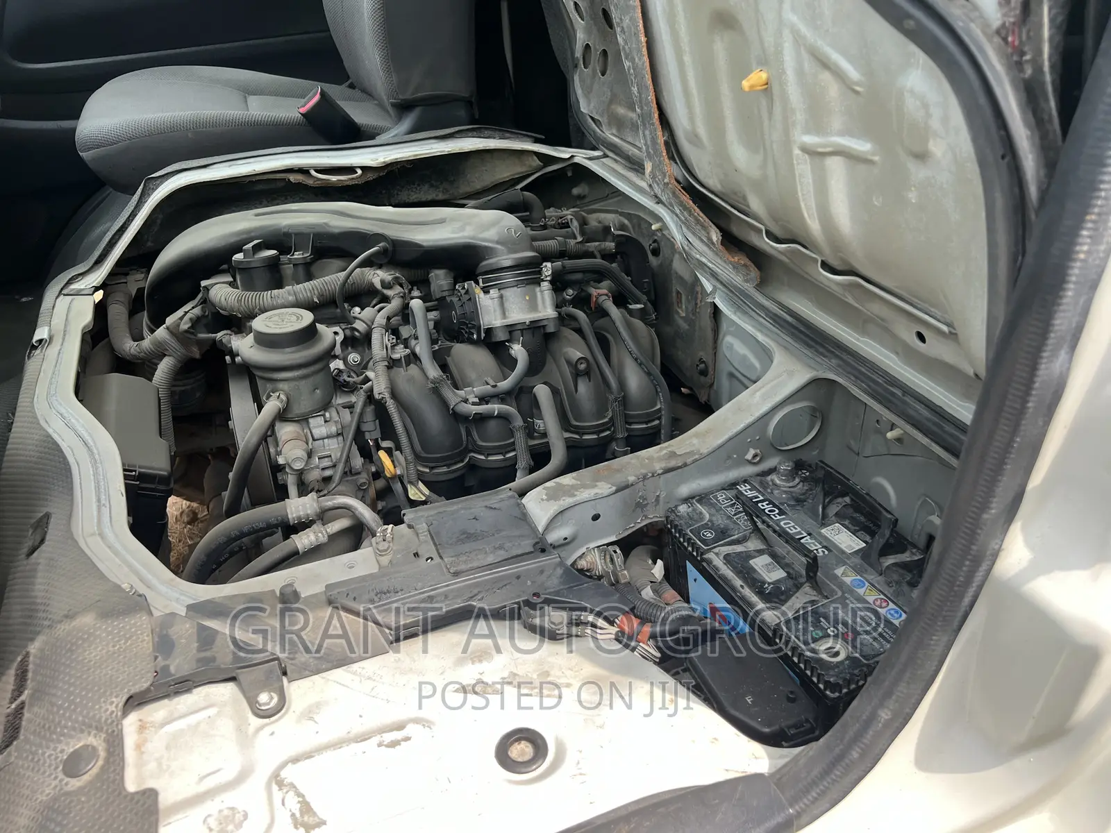 Toyota HiAce 2015 White