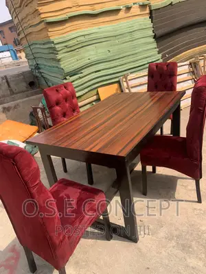 Quality 4 Seater Dinning for Living Room