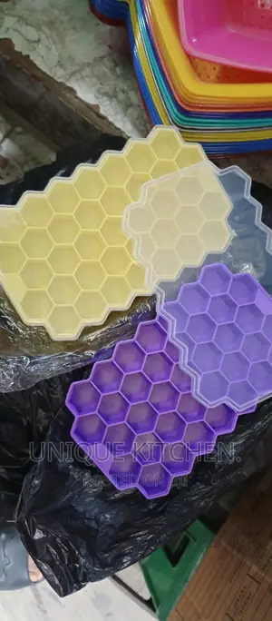 Silicone Ice Cube Maker/Ice-Cube Tray With Cover