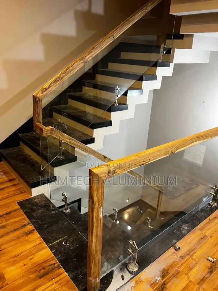 10mm Thick Tempered Glass Handrail