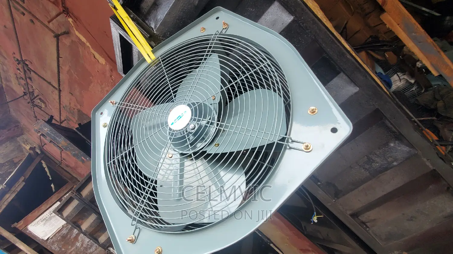 Heat Extractor Fan 18 Inches