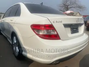Mercedes-Benz C300 2011 White