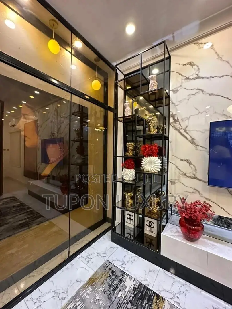 Luxury 1bedroom in Chevron
