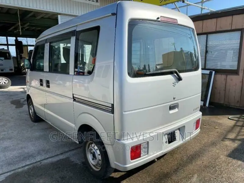 Suzuki Every 2012 Grey