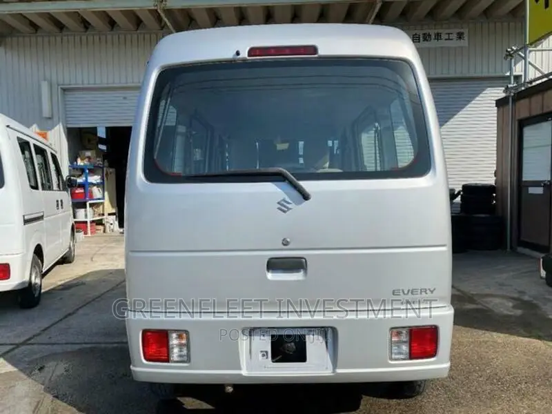 Suzuki Every 2012 Grey