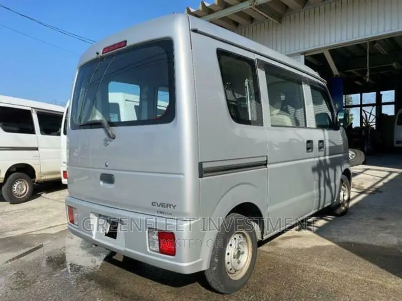 Suzuki Every 2012 Grey
