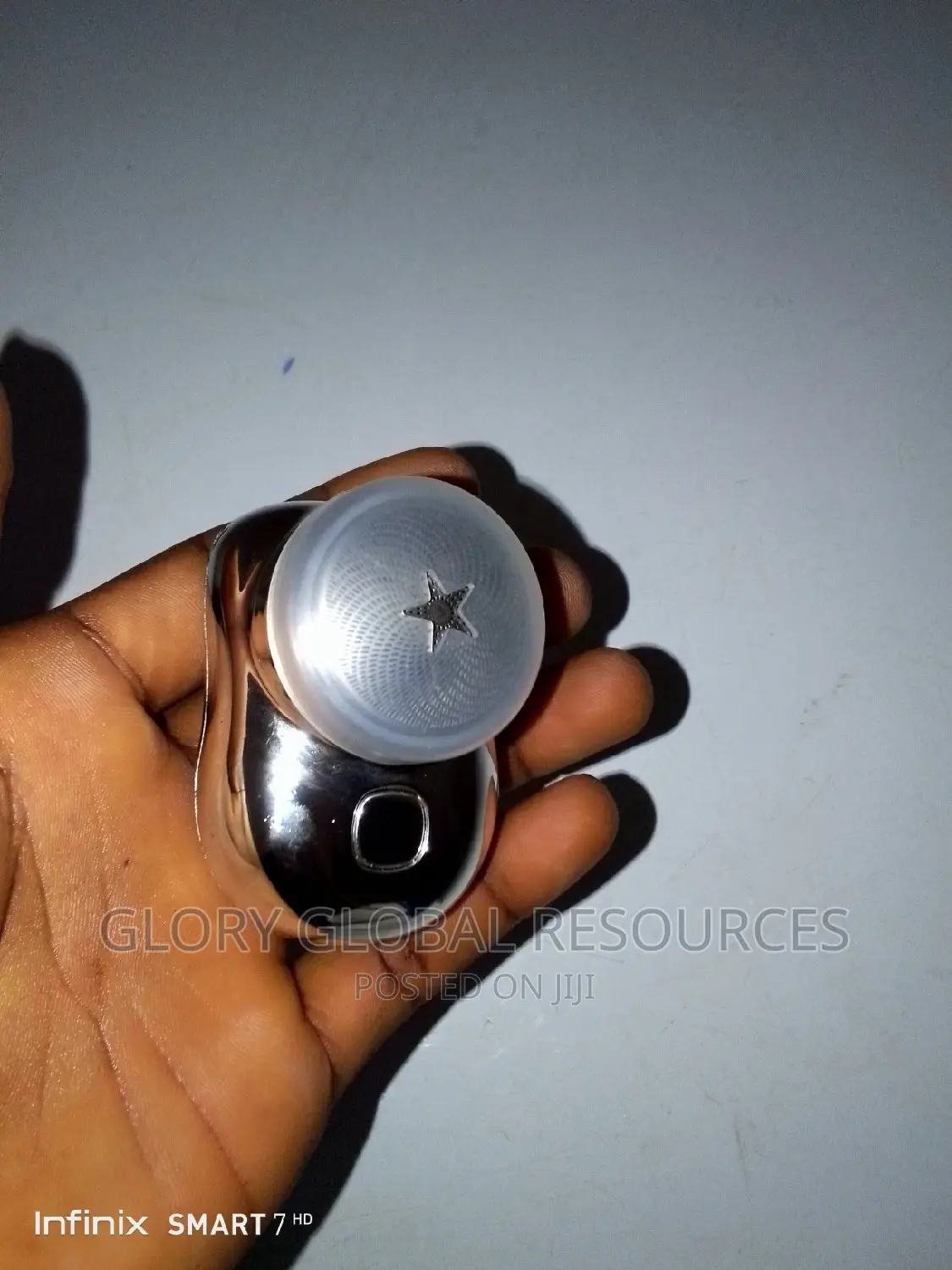 Mini Rechargeable Shaver