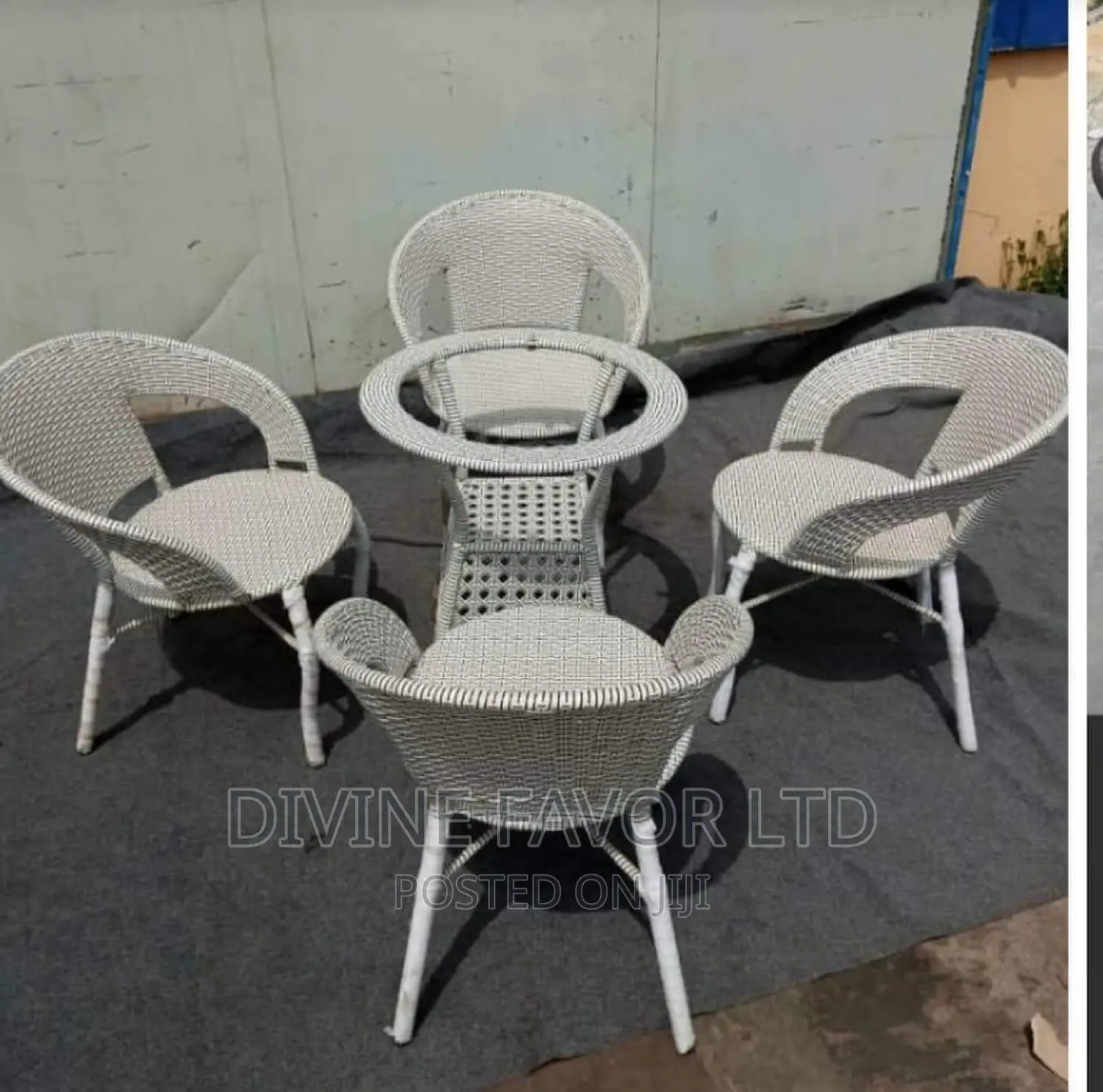Outdoor Table and 4 Chairs