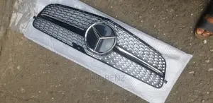 C300 2013 Diamond Front Bumper Grill