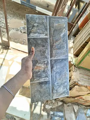 Pillar Wall and Belting Wall 25x50