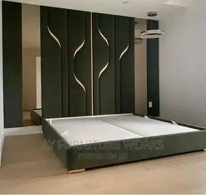 Beddings and It' Stylish Dresser