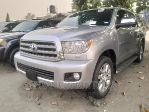 Toyota Sequoia 2015 Silver
