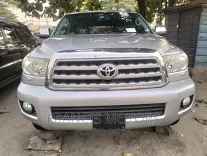 Toyota Sequoia 2015 Silver
