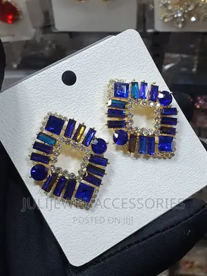 Statement Earring