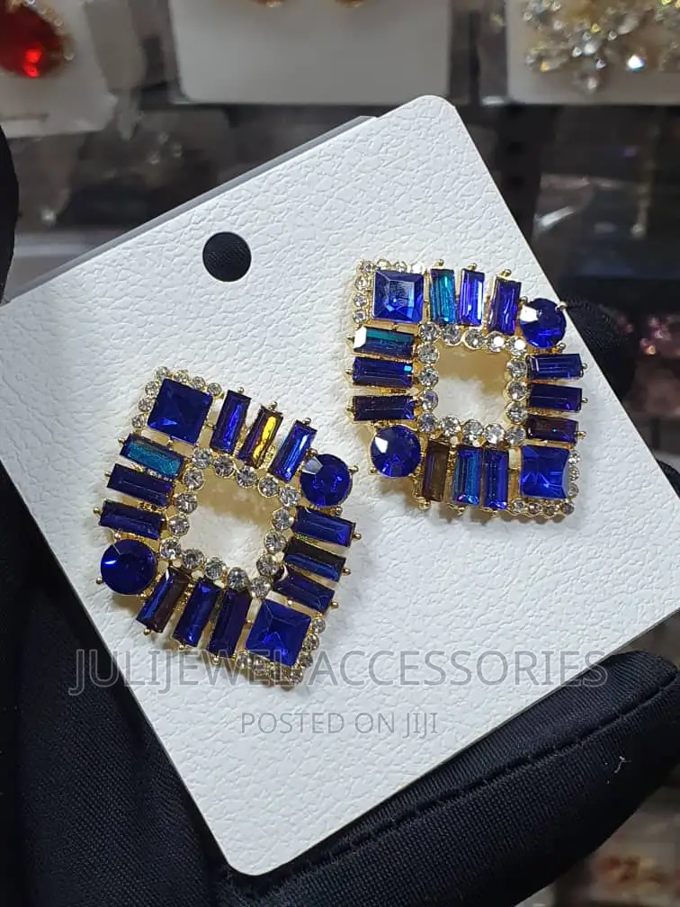 Statement Earring
