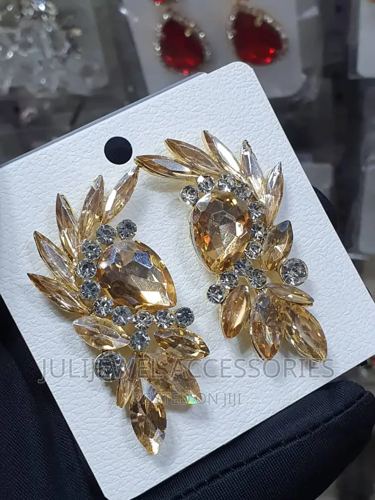 Statement Earring