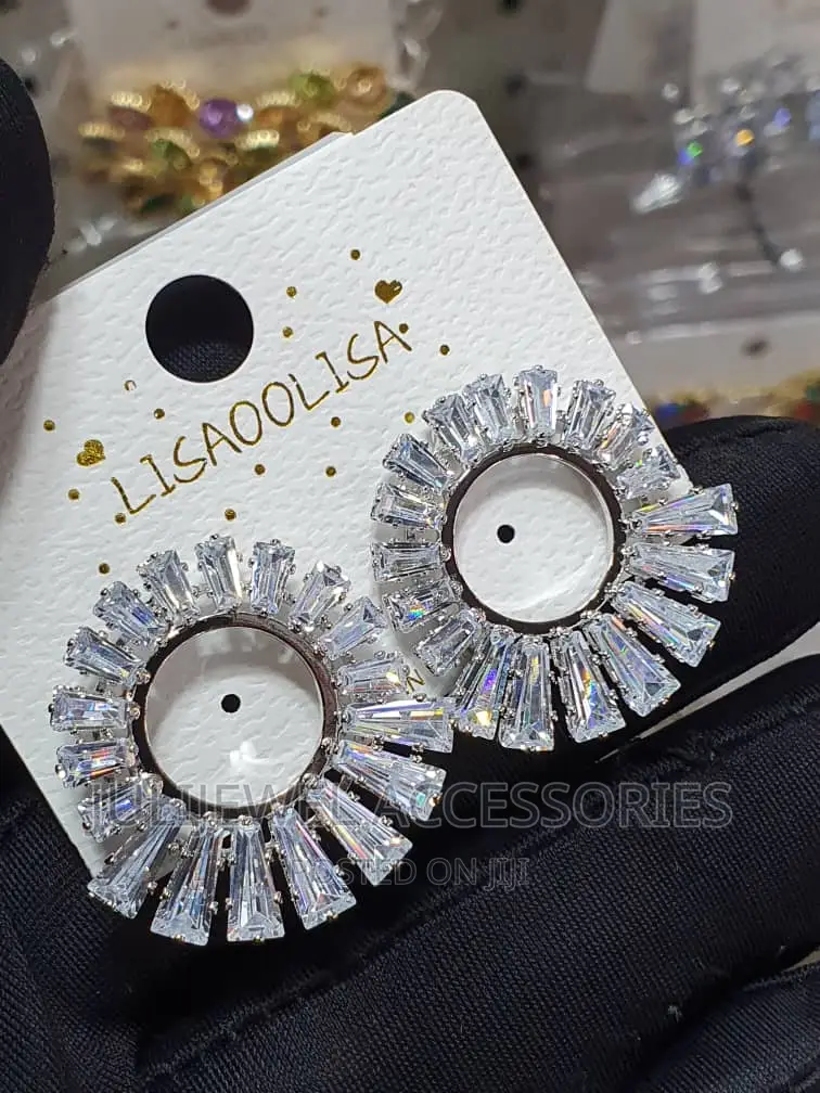 Statement Earring