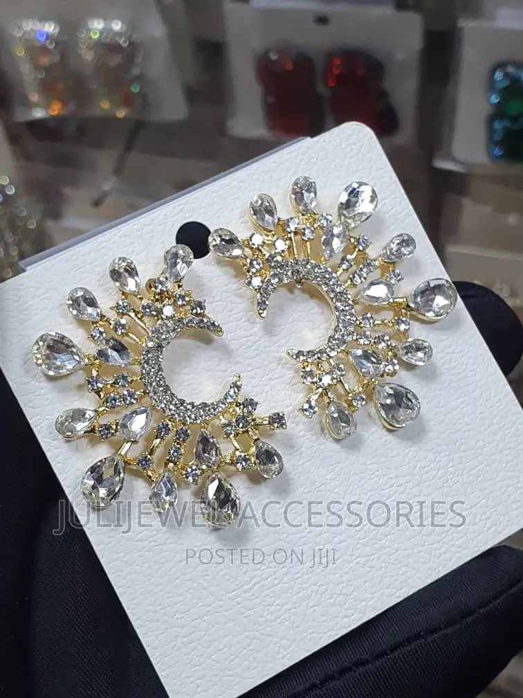 Statement Earring