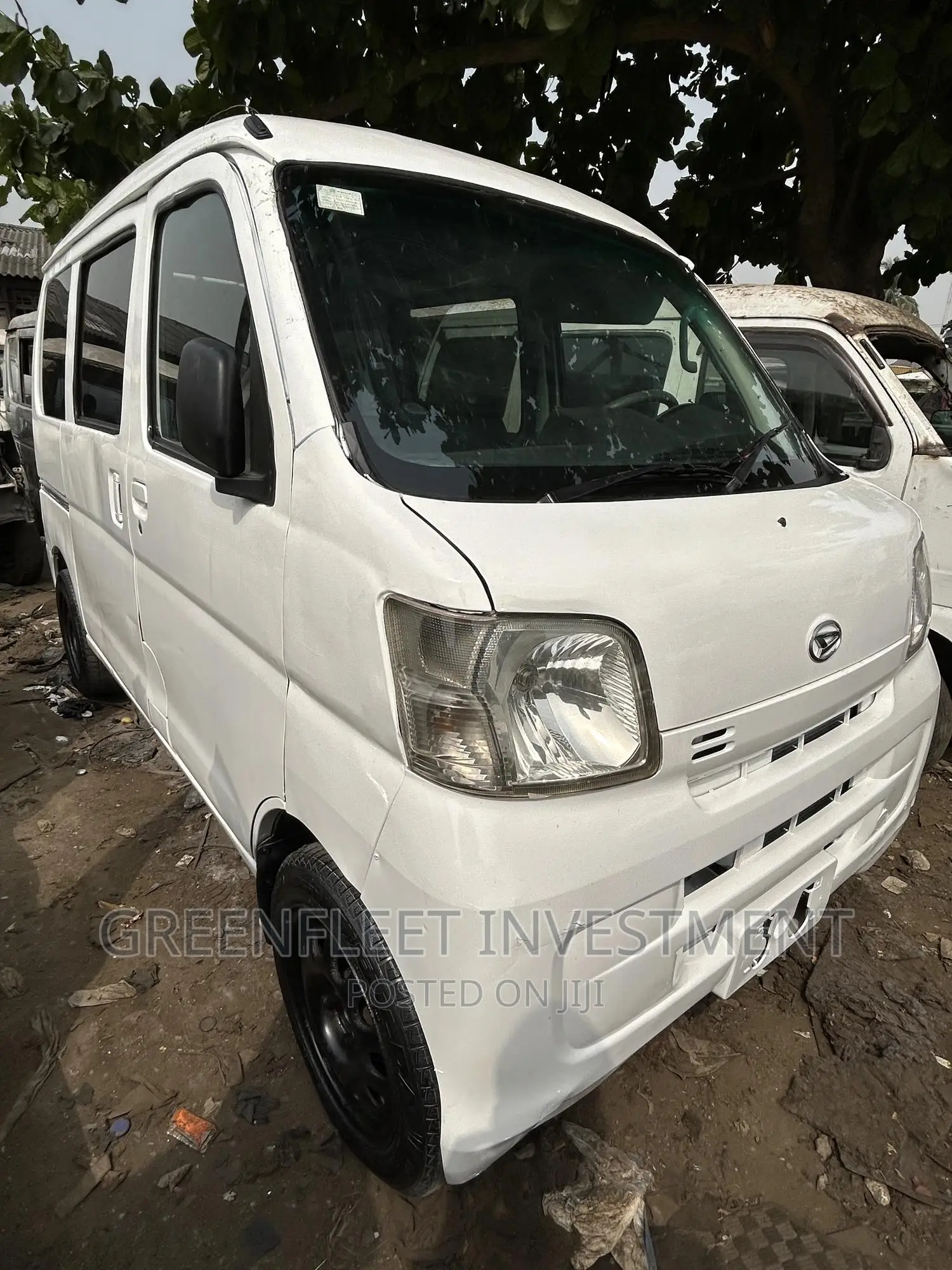 Daihatsu Hijet 2012 White