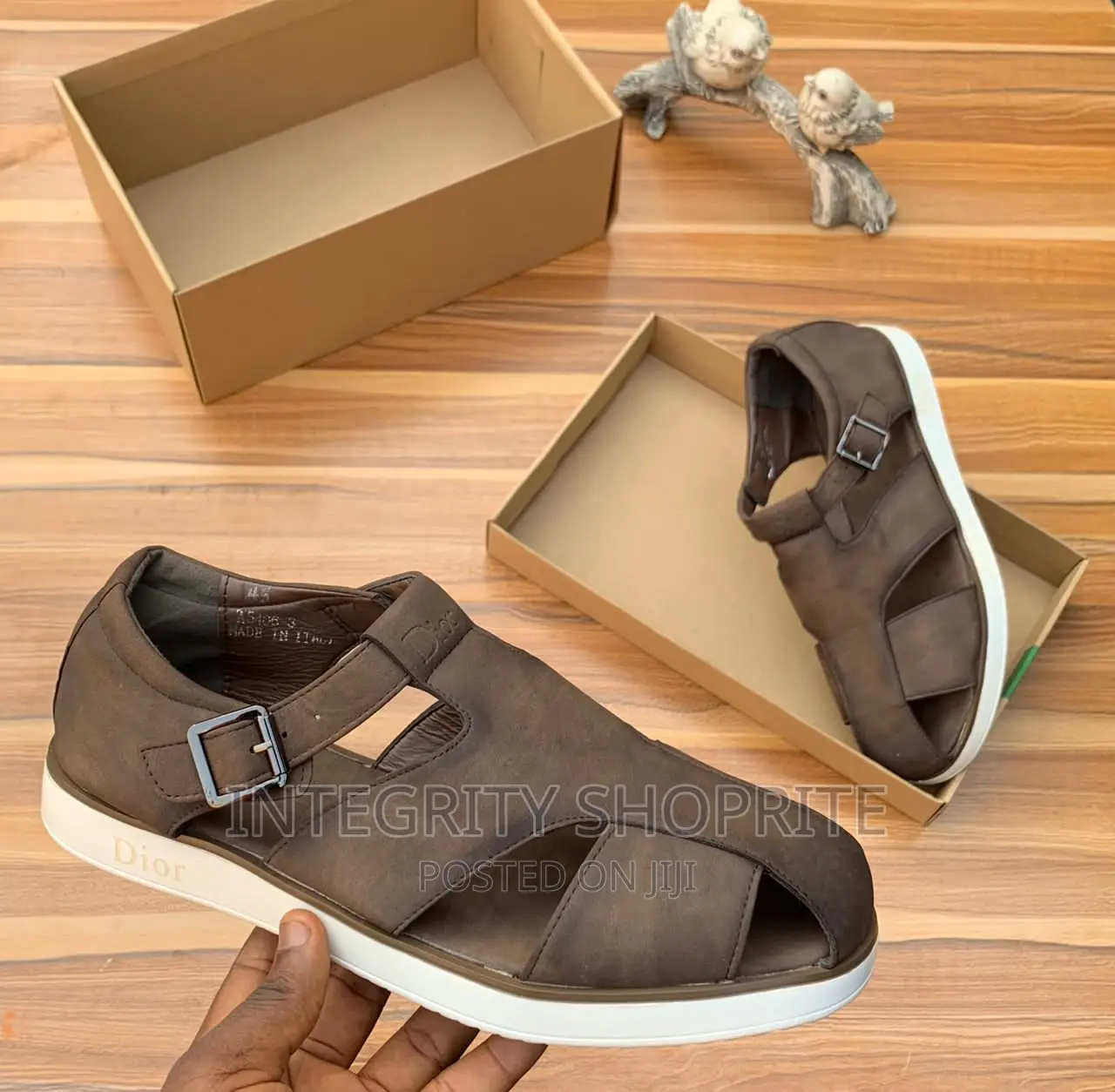 Top Gladiator Leather Sandals - Black