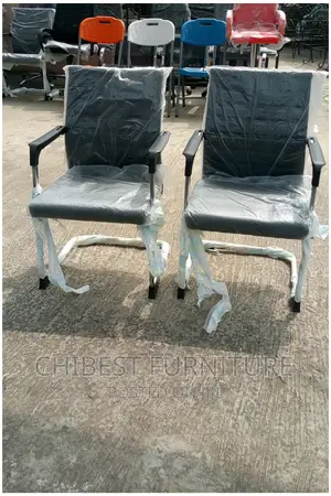 Standard Executive Chair for Visitors