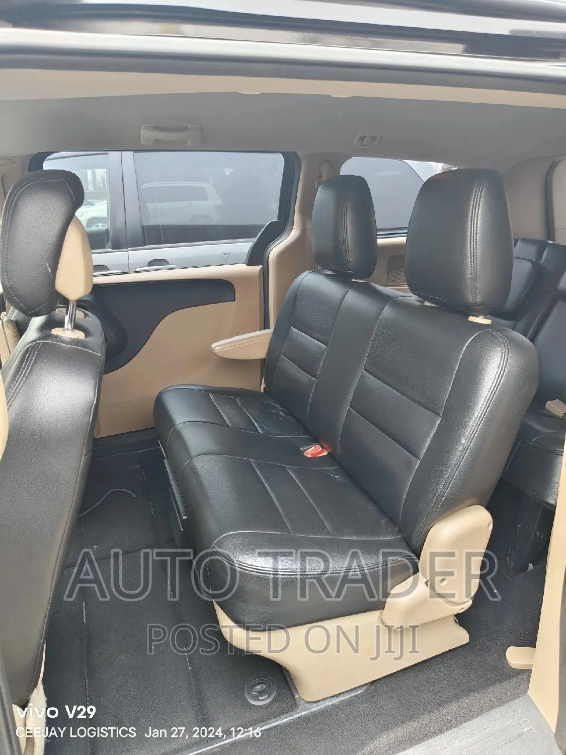Dodge B3500 2010 Black