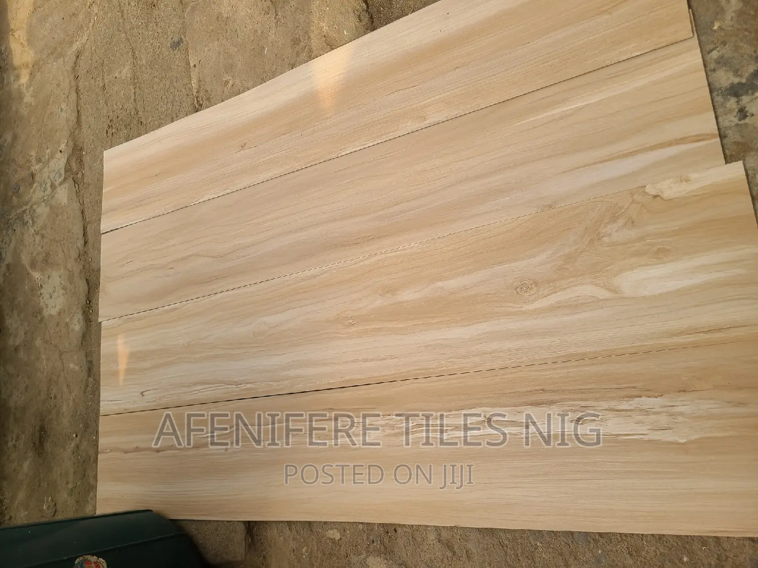 1.8 Vinyl Rubber Floor Tiles