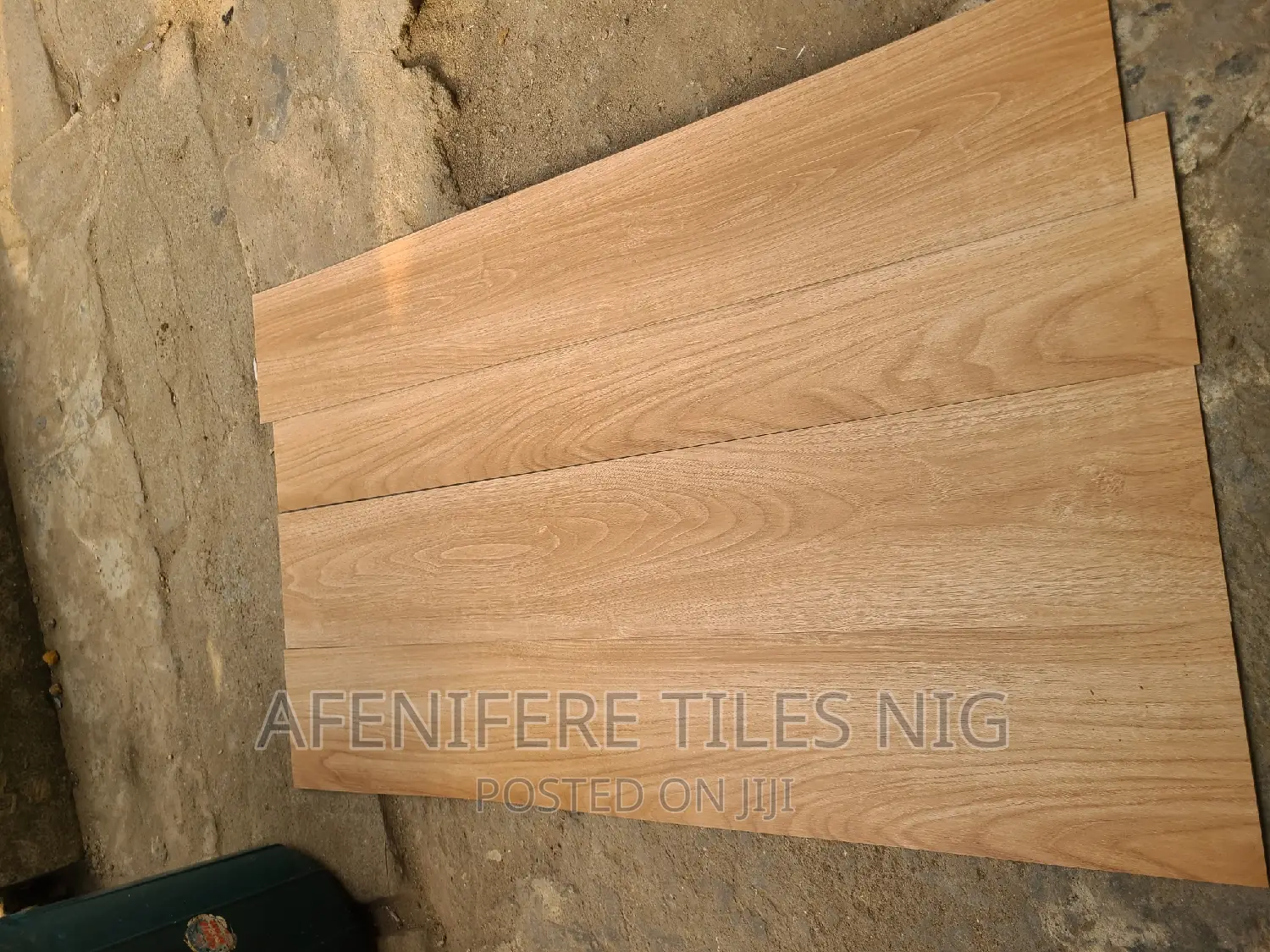 1.8 Vinyl Rubber Floor Tiles