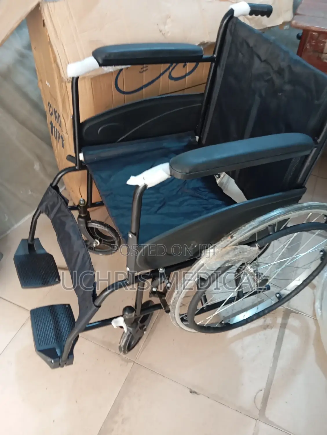 New Arrival Foldable Wheelchair