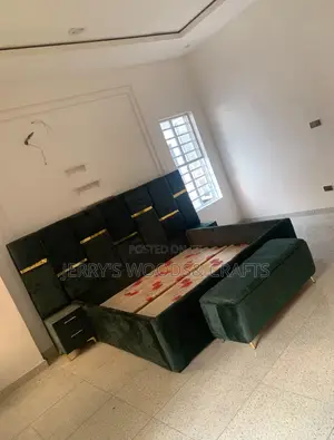 7by6 Padded Bedframe