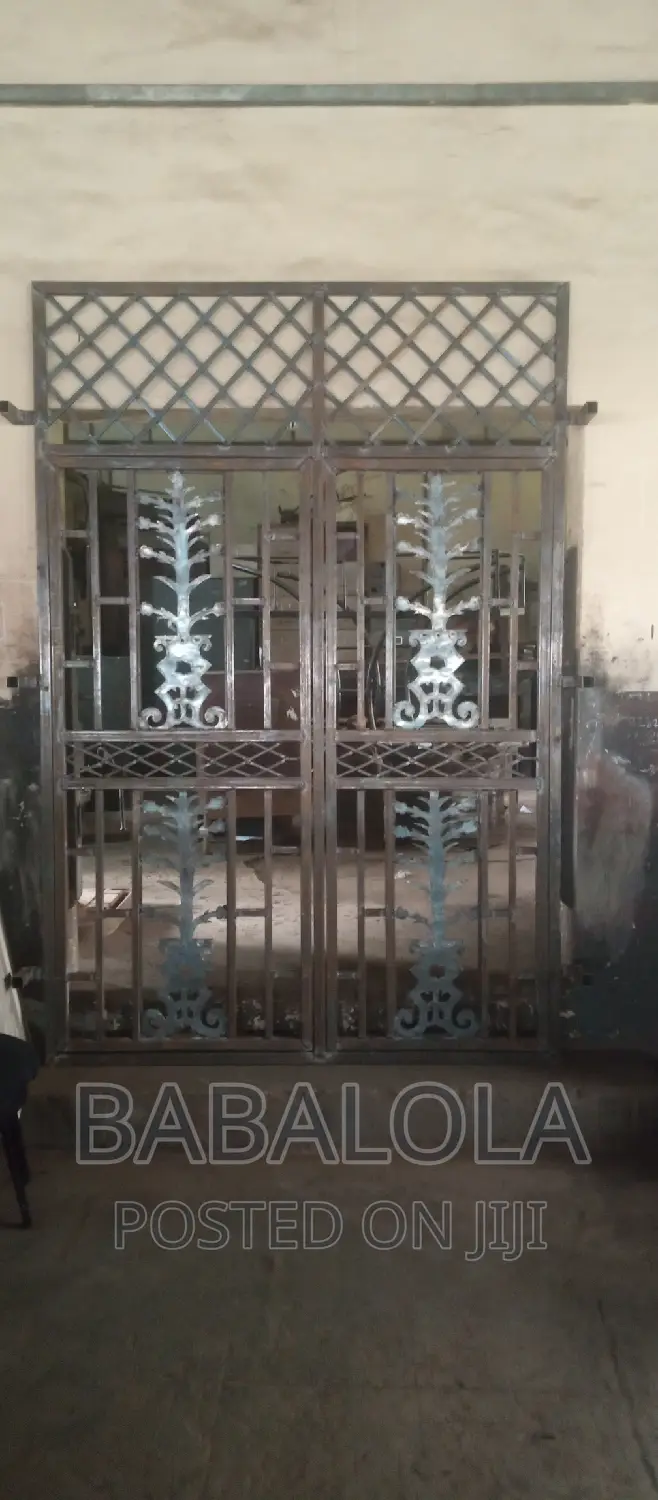 Iron Table Stand