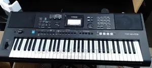 Yamaha Keyboard E473