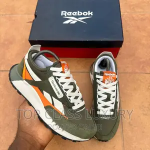 *Reebok CL Runner 'Green/Orange’*