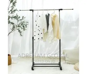 Extendable Single Pole Cloth Hanger