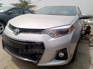 Toyota Corolla 2015 Silver