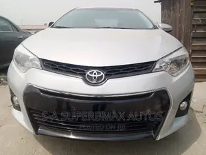 Toyota Corolla 2015 Silver