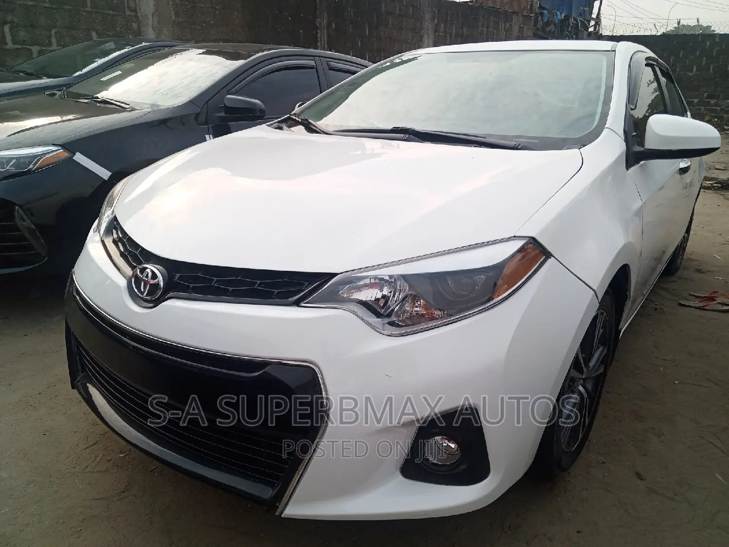 Toyota Corolla 2015 White