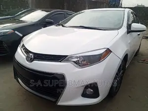 Toyota Corolla 2015 White