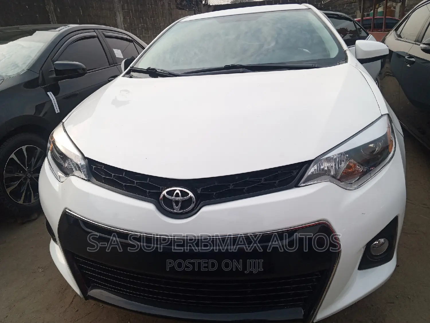 Toyota Corolla 2015 White