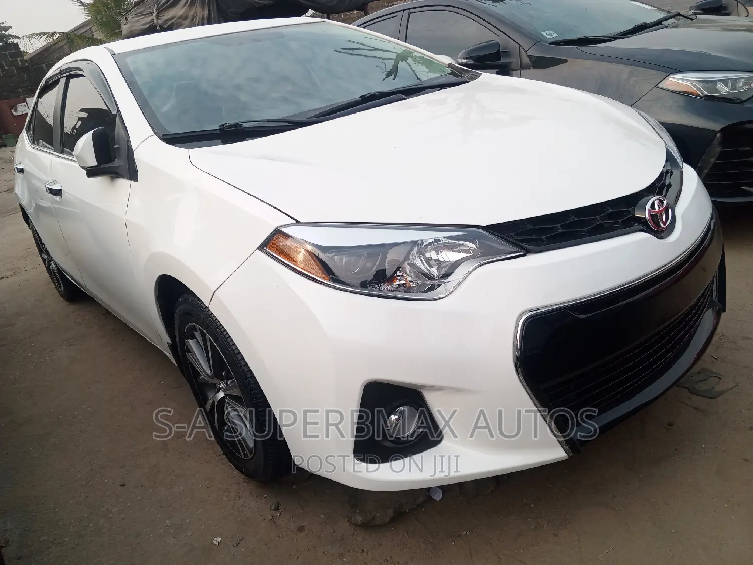 Toyota Corolla 2015 White