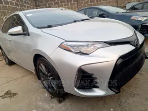 Toyota Corolla 2017 Silver