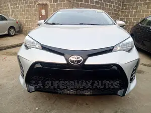 Toyota Corolla 2017 Silver