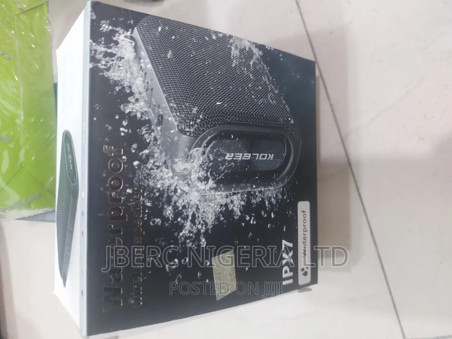 Bluetooth Speakers, Earbuds/ Earphones