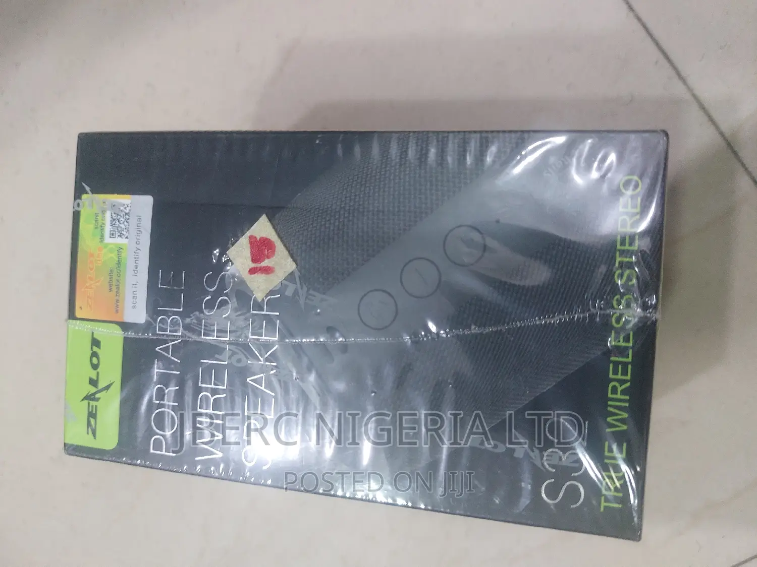 Bluetooth Speakers, Earbuds/ Earphones