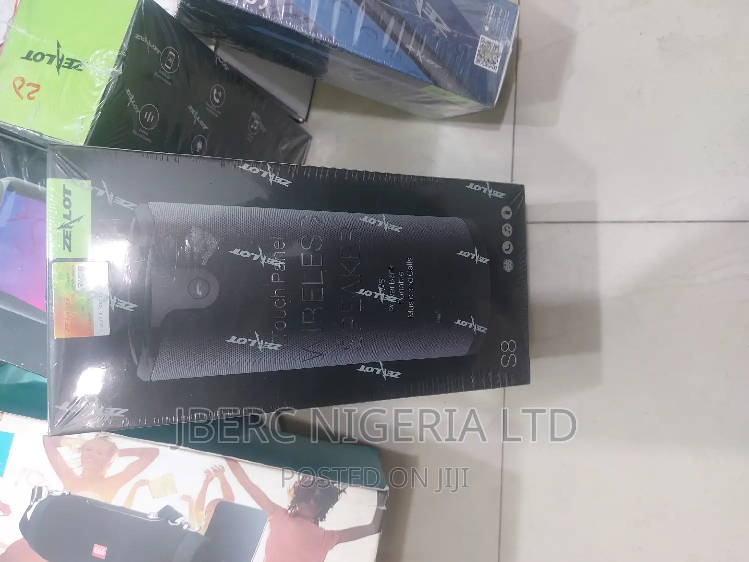 Bluetooth Speakers, Earbuds/ Earphones