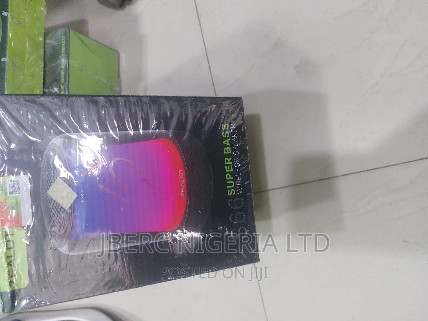Bluetooth Speakers, Earbuds/ Earphones