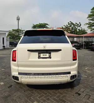 Rolls-Royce Cullinan 2021 White